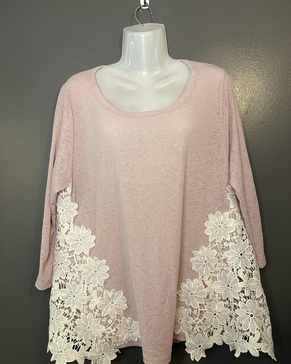 Umgee Shirt Womens Medium Pink Floral Crochet Lace Tunic Long Sleeve Top Boho